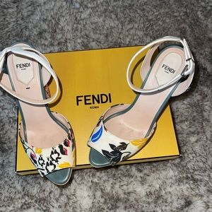 Fendi leather and floral print shoes